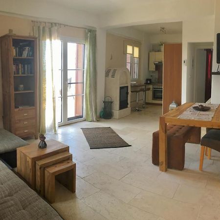 Astra-Ferienhaus Mit Grosser Dachterrasse Und Top-Ausstattung In Nas Armenistis  Exteriör bild