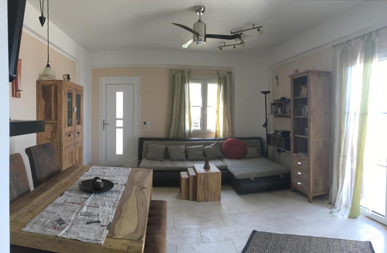 Astra-Ferienhaus Mit Grosser Dachterrasse Und Top-Ausstattung In Nas Armenistis  Exteriör bild